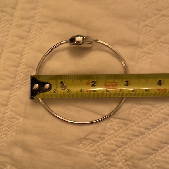 Swarovski bangle with stone | Comes with box! - Picture 8 of 10